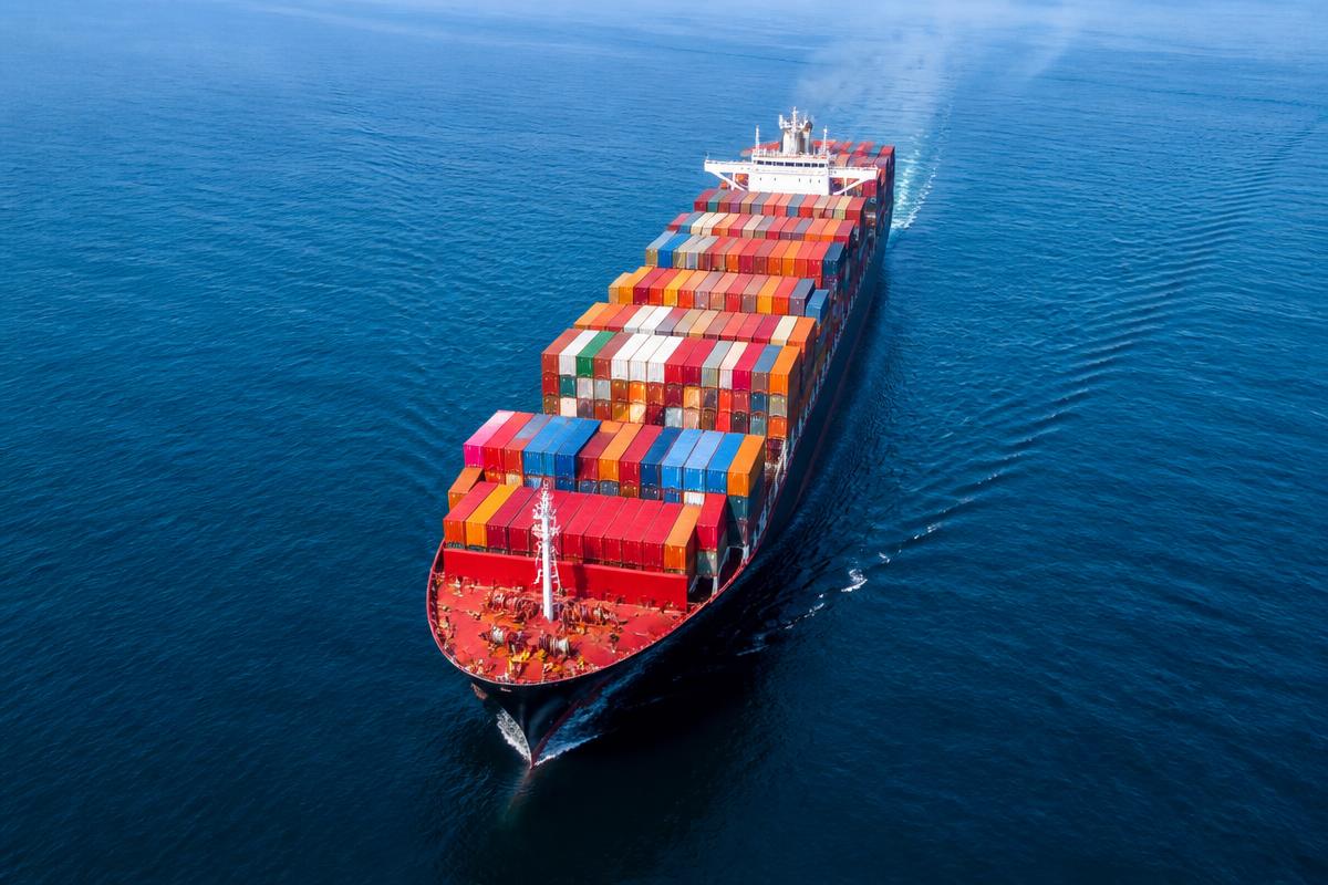 Navio porta-contêineres e logística multimodal internacional — GMS Global